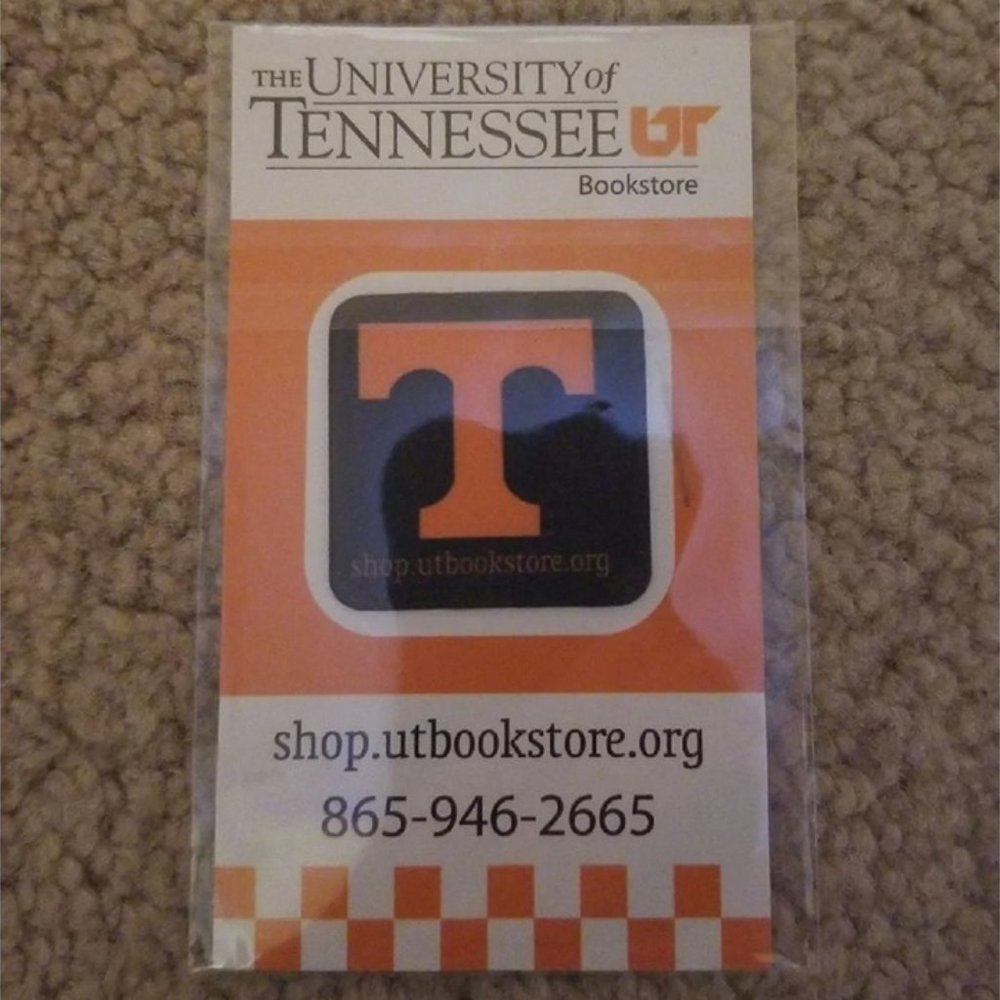 🌟 University of Tennessee UT Bookstore Sticky Screen Cleaner